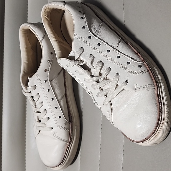 CROWN VINTAGE Kalinda Sneakers Size 7 Studs Chunky Bone Ivory Leather - Picture 12 of 13